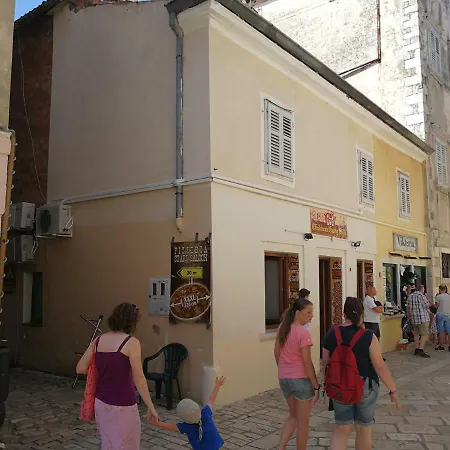 Decumanus Poreč